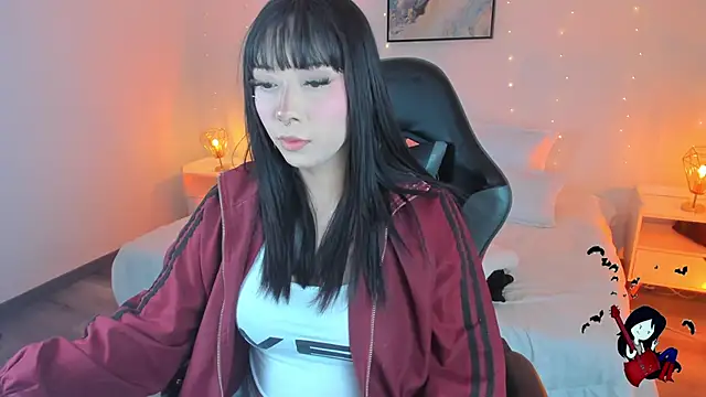 Snapshot of Noahcryptic chatting on October 9, 2025, 7:28 am Noahcryptic online show from October 9, 2025, 7:28 am