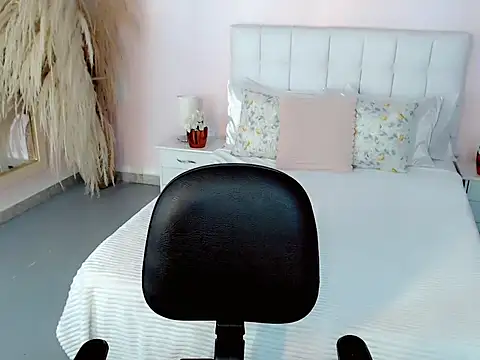 Snapshot of nathalialoes1 chatting on October 2, 2025, 7:10 pm nathalialoes1 online show from October 2, 2025, 7:10 pm