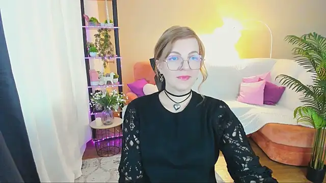 YourUniverser online show from September 20, 2025, 10:05 am