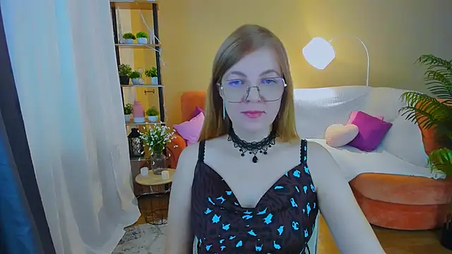 YourUniverser online show from November 6, 2025, 9:43 am