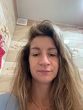 Snapshot of EvvaMur chatting on February 13, 2026, 1:56 am EvvaMur online show from February 13, 2026, 1:56 am