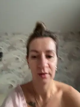 Snapshot of EvvaMur chatting on February 24, 2026, 1:47 am EvvaMur online show from February 24, 2026, 1:47 am