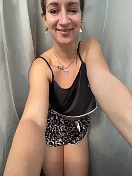 Snapshot of EvvaMur chatting on March 23, 2026, 2:04 am EvvaMur online show from March 23, 2026, 2:04 am