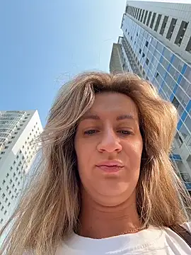 EvvaMur online show from June 20, 2026, 1:52 am
