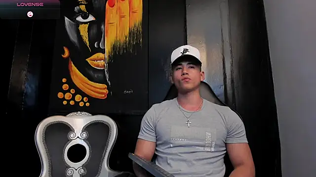 Snapshot of Draven_Marceaux chatting on October 25, 2025, 11:54 pm Draven Marceaux online show from October 25, 2025, 11:54 pm