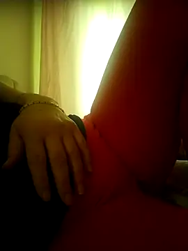 Snapshot of zerdaliii chatting on April 22, 2026, 3:31 am zerdaliii online show from April 22, 2026, 3:31 am