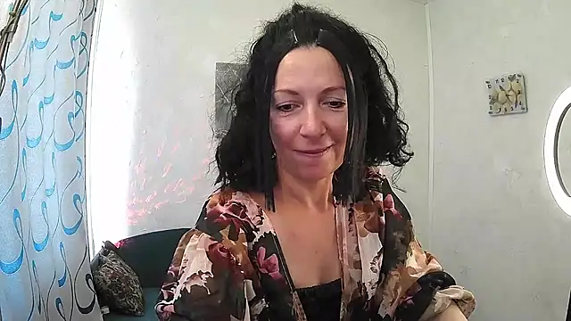 Snapshot of ValleriWind chatting on July 16, 2026, 12:22 pm ValleriWind online show from July 16, 2026, 12:22 pm