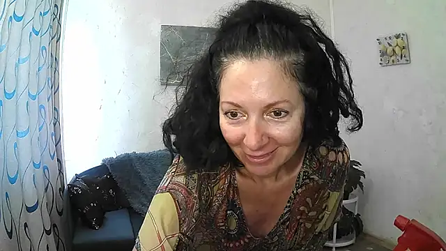Snapshot of ValleriWind chatting on August 9, 2026, 3:23 am ValleriWind online show from August 9, 2026, 3:23 am