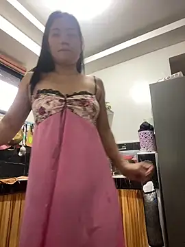 wildpussycat69 online show from May 5, 2026, 3:36 am