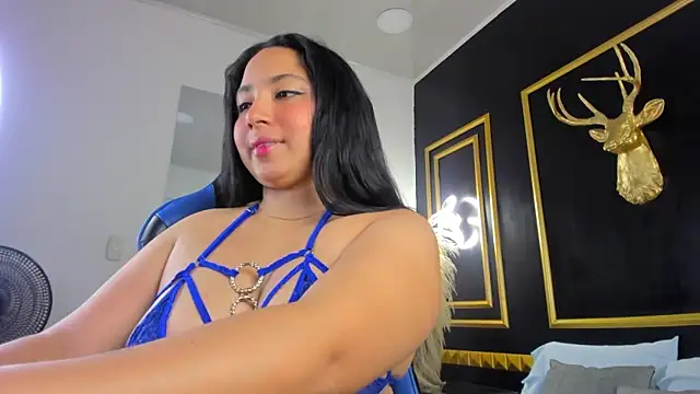 Snapshot of luccia_smith chatting on September 10, 2025, 12:49 pm luccia smith online show from September 10, 2025, 12:49 pm