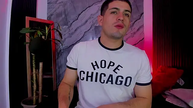 William Steel  online show from September 17, 2025, 12:18 pm