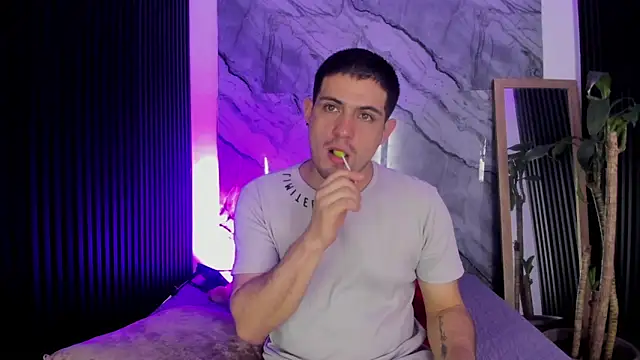 William Steel  online show from September 20, 2025, 11:44 am