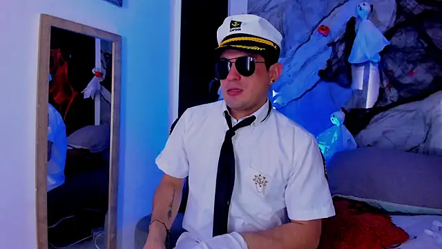 William Steel  online show from October 31, 2025, 3:40 am