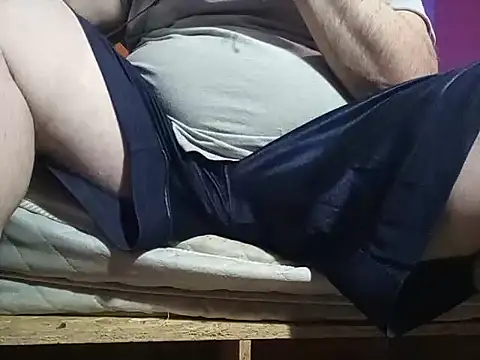 Snapshot of BabyBearMilk chatting on November 19, 2025, 10:43 pm BabyBearMilk online show from November 19, 2025, 10:43 pm