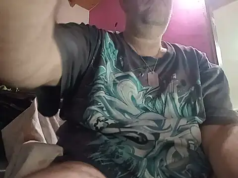 BabyBearMilk online show from May 11, 2026, 4:04 pm