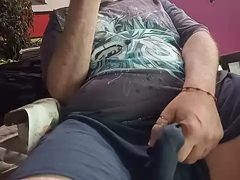 BabyBearMilk online show from May 12, 2026, 2:47 pm
