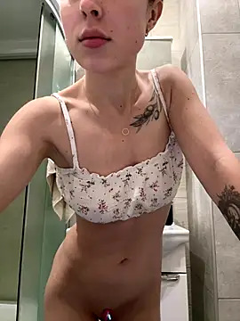 Snapshot of SakuraSara chatting on September 21, 2025, 5:53 am SakuraSara online show from September 21, 2025, 5:53 am