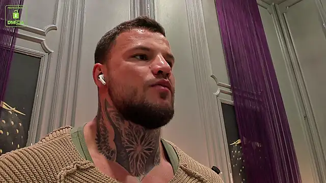 Snapshot of OliverSport chatting on September 19, 2025, 3:45 pm OliverSport online show from September 19, 2025, 3:45 pm