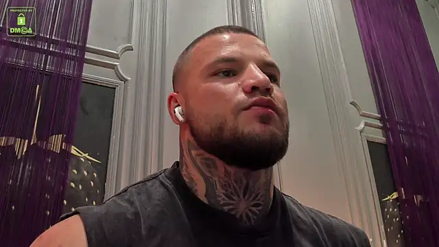 Snapshot of OliverSport chatting on October 12, 2025, 3:55 pm OliverSport online show from October 12, 2025, 3:55 pm