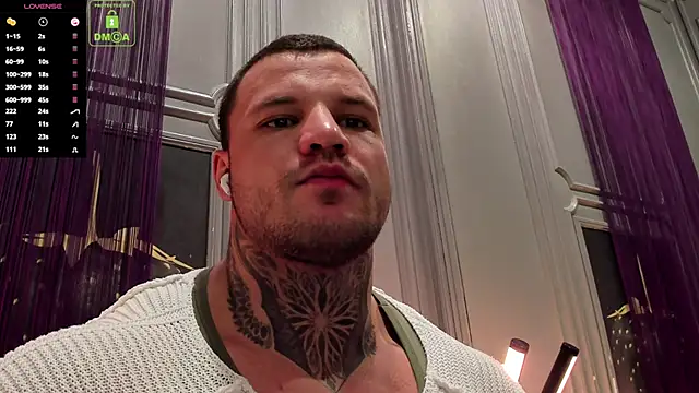 Snapshot of OliverSport chatting on November 7, 2025, 3:45 pm OliverSport online show from November 7, 2025, 3:45 pm