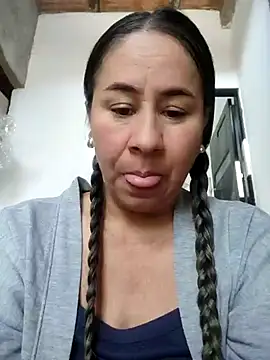 Nala1986 online show from September 25, 2025, 1:59 pm