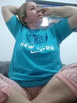 Nala1986 online show from December 22, 2025, 3:20 pm