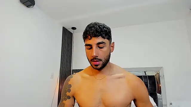 Snapshot of MARC_THOMPSON_ chatting on October 26, 2025, 1:44 am MARC THOMPSON online show from October 26, 2025, 1:44 am