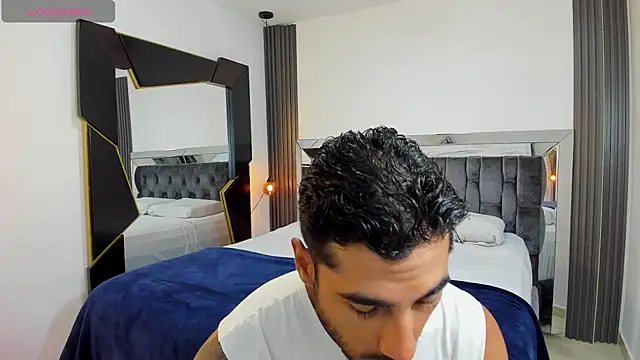 Snapshot of MARC_THOMPSON_ chatting on November 4, 2025, 2:16 pm MARC THOMPSON online show from November 4, 2025, 2:16 pm