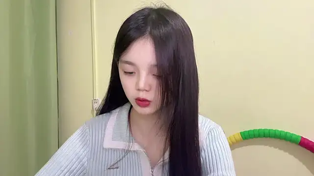 Nicole-13 online show from November 19, 2025, 11:10 am