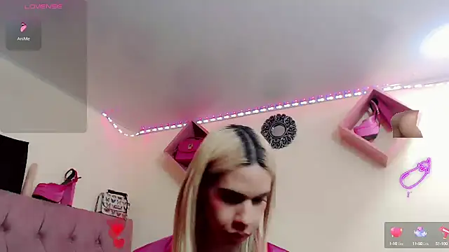 Percy-99 online show from September 19, 2025, 5:31 am