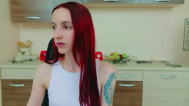 Julia Jae online show from May 6, 2026, 6:30 am