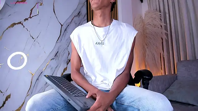 JulienSaint online show from February 20, 2026, 12:16 pm