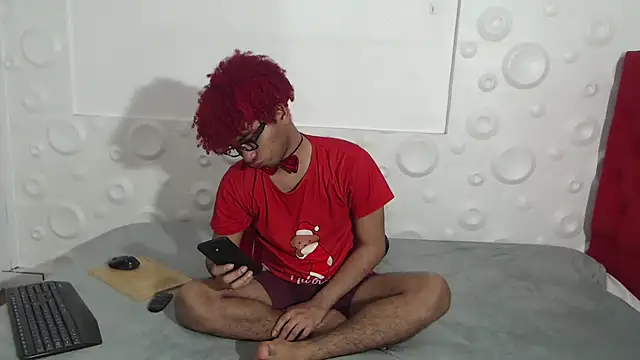 Snapshot of felipecams123 chatting on November 12, 2025, 2:01 am felipecams123 online show from November 12, 2025, 2:01 am