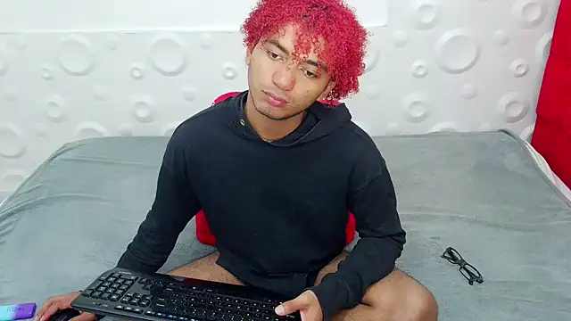 Snapshot of felipecams123 chatting on December 5, 2025, 1:47 am felipecams123 online show from December 5, 2025, 1:47 am