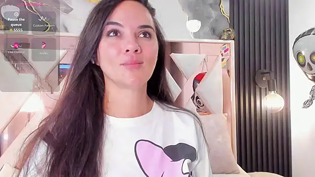 Alijohansonn online show from October 31, 2025, 4:08 pm