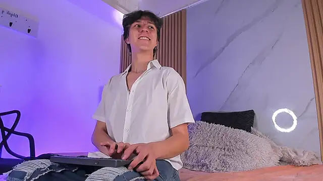 IM DAREN online show from December 4, 2025, 3:16 am