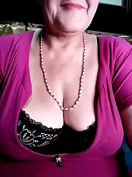 Snapshot of Troiavaca chatting on February 21, 2026, 5:36 pm Troiavaca online show from February 21, 2026, 5:36 pm