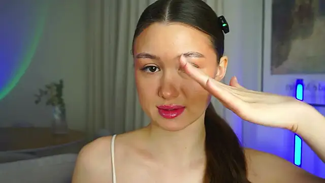 Snapshot of vvillywonka chatting on February 13, 2026, 1:45 am vvillywonka online show from February 13, 2026, 1:45 am