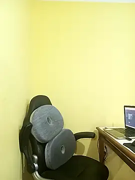 AngelRevery online show from October 30, 2025, 10:32 pm