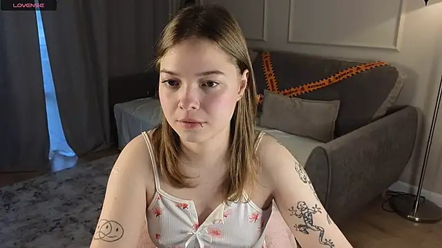 patriciapink online show from October 29, 2025, 9:55 am