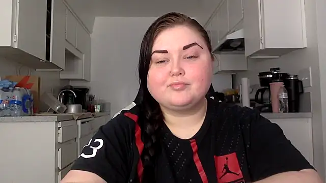 JJbaby1 online show from November 13, 2025, 5:34 pm