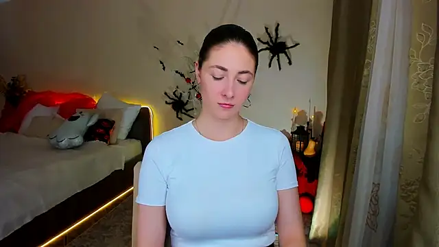 Snapshot of SensitiveSooul chatting on October 26, 2025, 12:00 pm SensitiveSooul online show from October 26, 2025, 12:00 pm