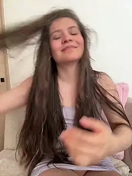 Snapshot of Emilyybennet_ chatting on March 29, 2026, 7:36 pm Emilyybennet online show from March 29, 2026, 7:36 pm