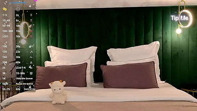 VanessaFields online show from February 5, 2026, 3:05 pm