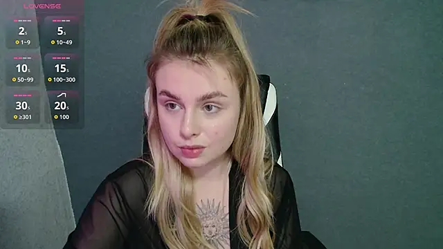 AngelicaHollywood online show from October 11, 2025, 9:13 pm