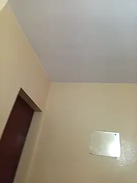 ziyadmomo online show from October 29, 2025, 4:37 am