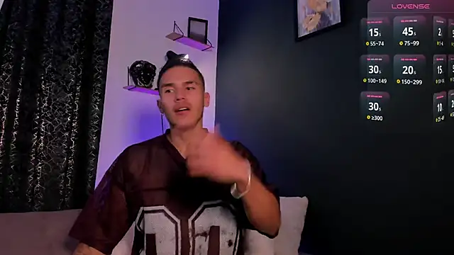 MarkSantozz online show from March 10, 2026, 7:08 pm