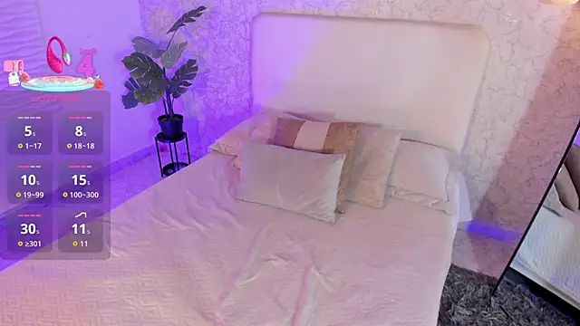 JannaFoxx  online show from June 24, 2026, 7:24 pm
