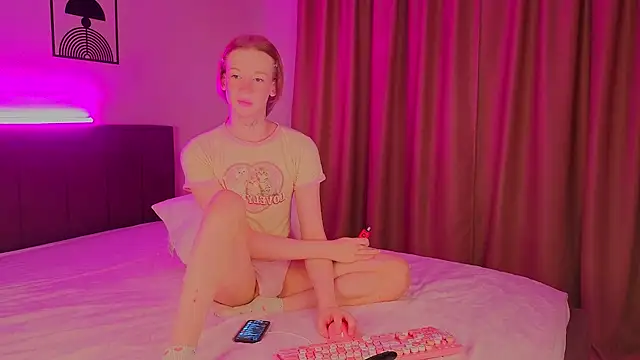 Olivia-Pink online show from July 9, 2026, 4:33 pm