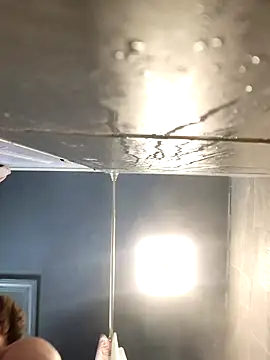 Snapshot of chocolate_bella chatting on September 15, 2025, 2:06 pm chocolate bella online show from September 15, 2025, 2:06 pm